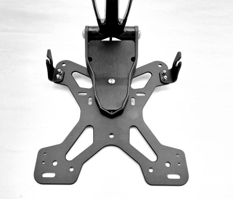 ducati-streetfighter-v4-ab-2020-kennzeichenhalter-von-evotech-italy